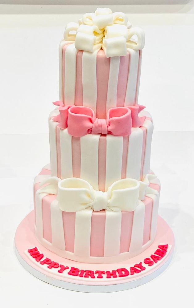 Bow and Stripes Cake