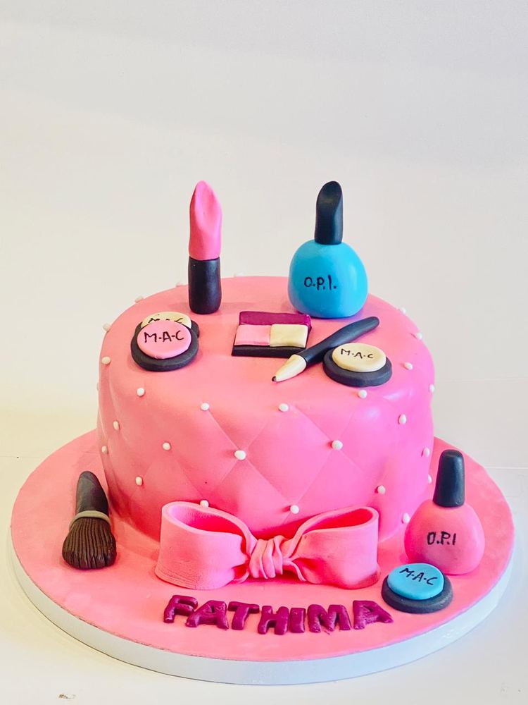 Makeup Theme Cake