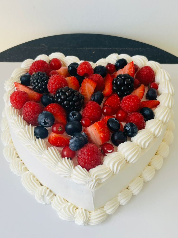 Mixed Berry Heart Cake
